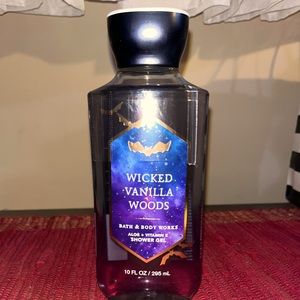 Bath & Body Works NEW FULL SIZE Body Lotion WICKED VANILLA WOODS